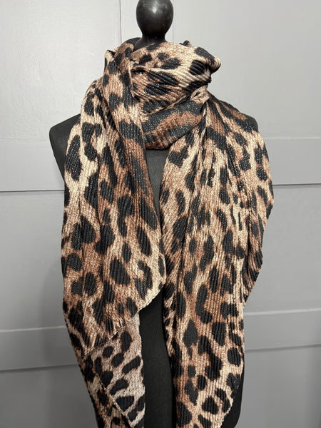 Chocolate leopard pleated sparkle scarf