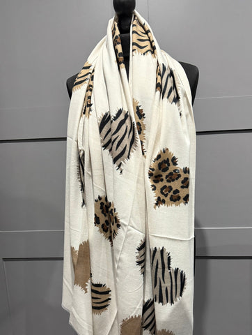 Super soft wool blend heart scarf-Beige