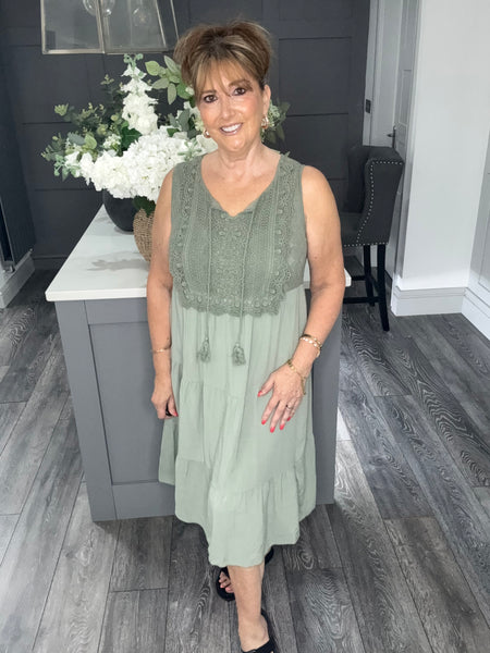 Lace midi dress-khaki