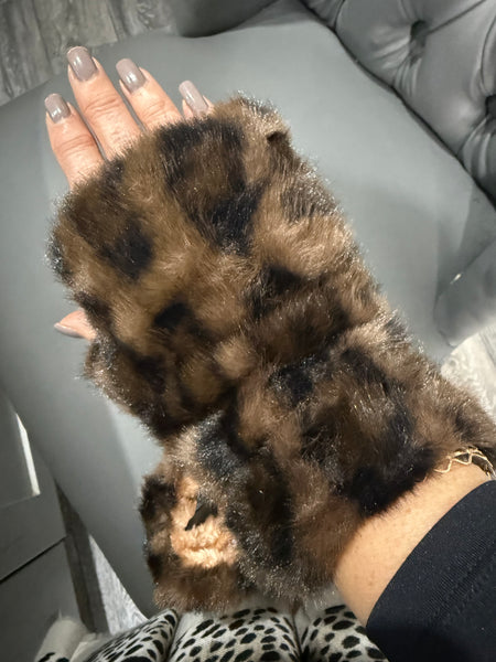 Lux leopard faux fur fingerless gloves-Chocolate