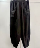 Front pocket tulip barrel leg trousers