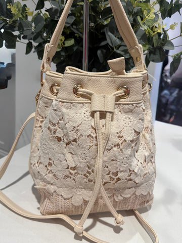 Beige crochet lace straw bag