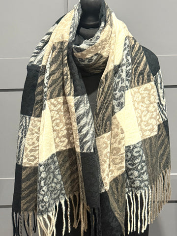 Wool blend checkered animal print scarf-Black/Beige