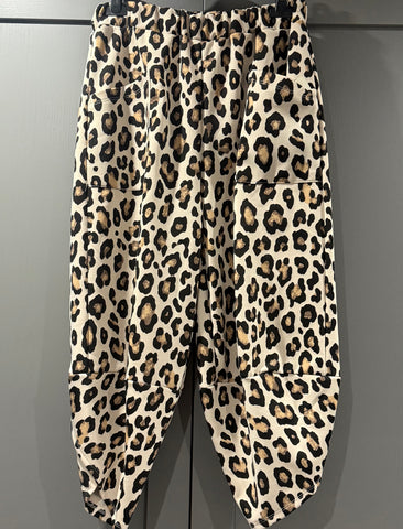 Scuba leopard pocket joggers-Beige