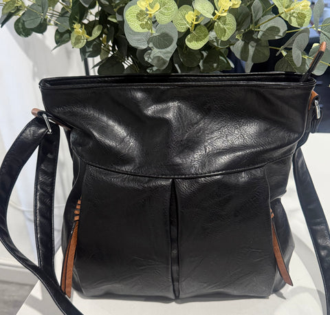 Classic crossbody/shoulder bag-Black
