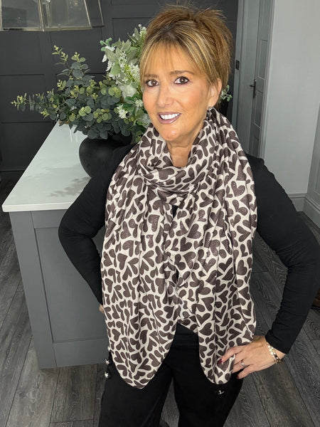 Chocolate sparkle heart scarf