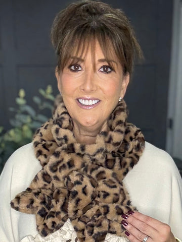 Luxe faux fur cravat-Leopard