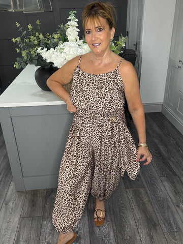 Wrap balloon leg jumpsuit -Animal print