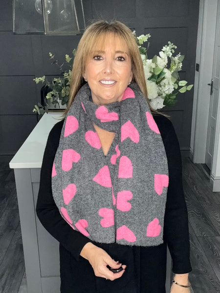 Super soft reversible winter heart scarf-Grey/pink