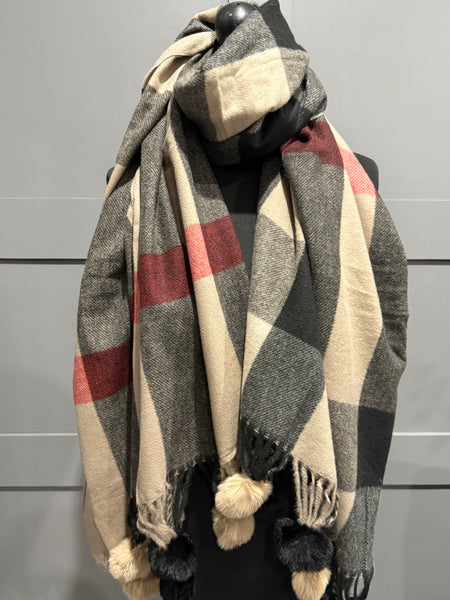 Cosy checkered pom pom scarf-Black/beige/red